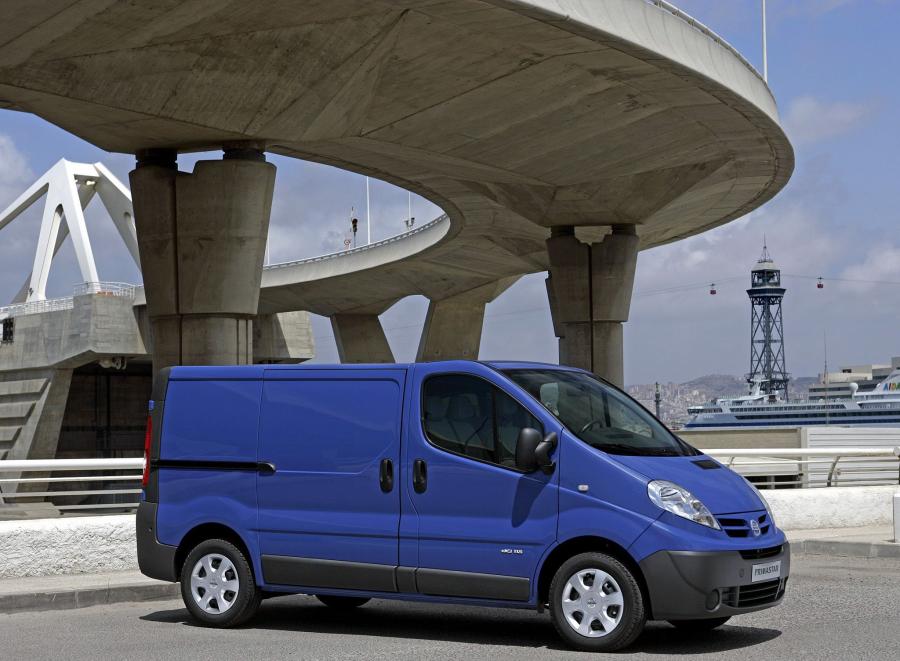  Nissan Primastar Van 2006 года  (фото 2 из 7)